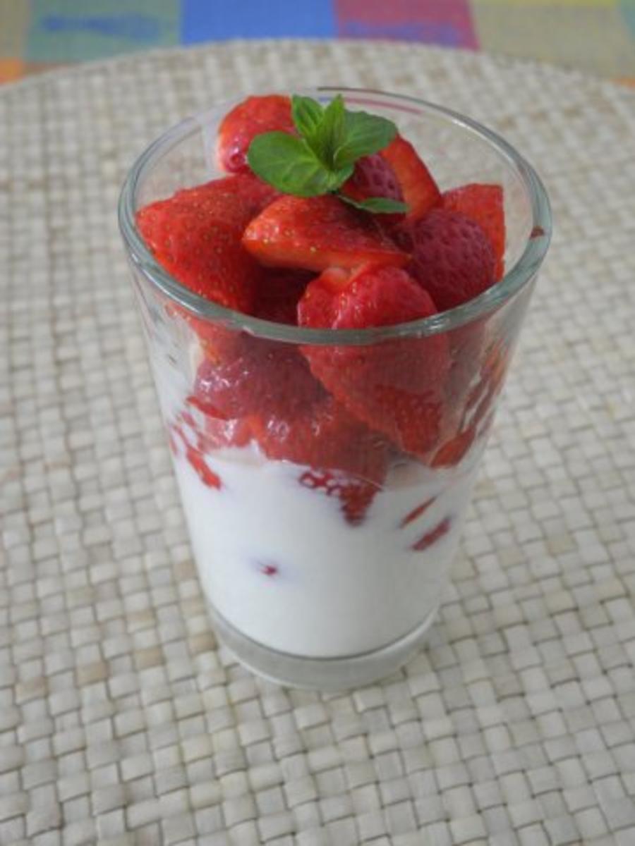 Dessert : Joghurt mit frischen Erdbeeren - Rezept - Bild Nr. 3