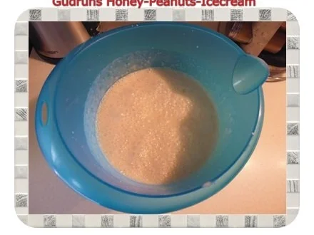 Eis: Honey-Peanuts-Icecream - Rezept - Bild Nr. 3