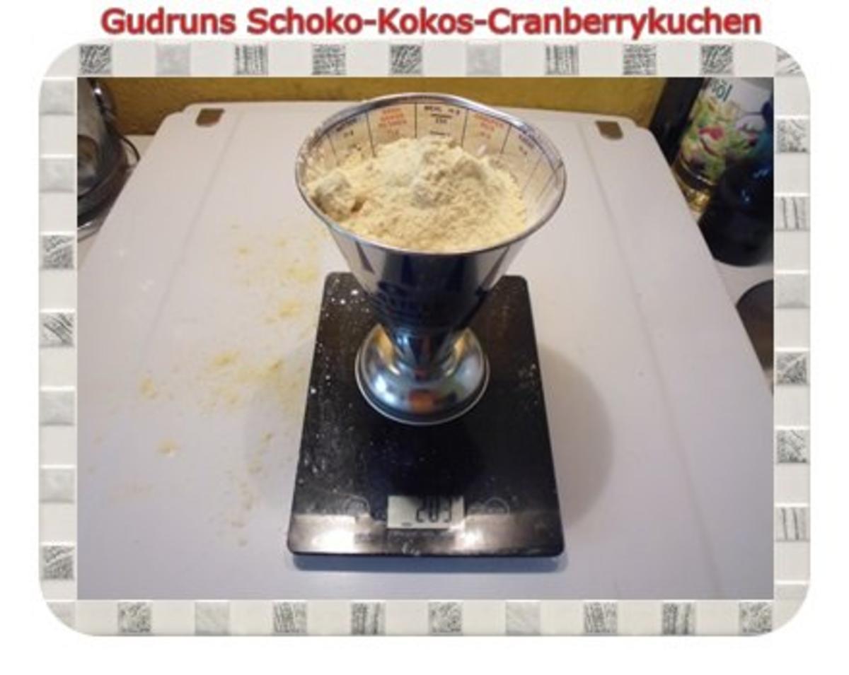 Kuchen: Schoko-Kokos-Cranberrykuchen - Rezept - Bild Nr. 6