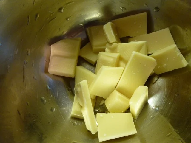 Gugelhupf mit Dreierlei Schokolade - Rezept - Bild Nr. 9