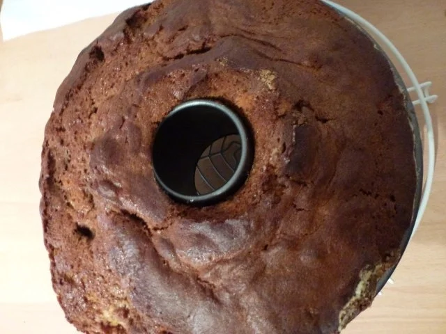 Gugelhupf mit Dreierlei Schokolade - Rezept - Bild Nr. 17