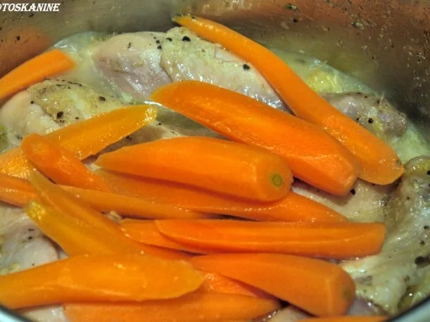 Rezept: Huhn in Zimtsauce mit jungen Möhren Bild Nr. 8 Huhn in Zimtsauce mit jungen Möhren - Rezept - Bild Nr. 8
