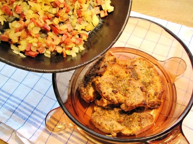 Schweine-Schnitzelchen aus der Auflauf-Form - Rezept - Bild Nr. 5