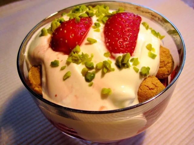 Rezept: Erdbeer-Dessert ... Bild Nr. 6 Erdbeer-Dessert ... - Rezept - Bild Nr. 6