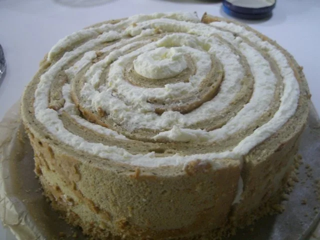 Rezept: "Wickeltorte" mit Zitronencreme Bild Nr. 5 "Wickeltorte" mit Zitronencreme - Rezept - Bild Nr. 5