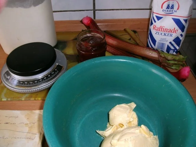 Rezept: Rhababerstreuselkuchen Bild Nr. 2 Rhababerstreuselkuchen - Rezept - Bild Nr. 2