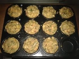 Schweinelendchen mit Paprikarahmsosse und Semmelknödelmuffins - Rezept - Bild Nr. 3