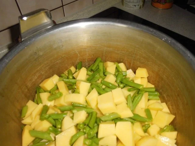 Rezept: Grüne Bohnensuppe Bild Nr. 2 Grüne Bohnensuppe - Rezept - Bild Nr. 2