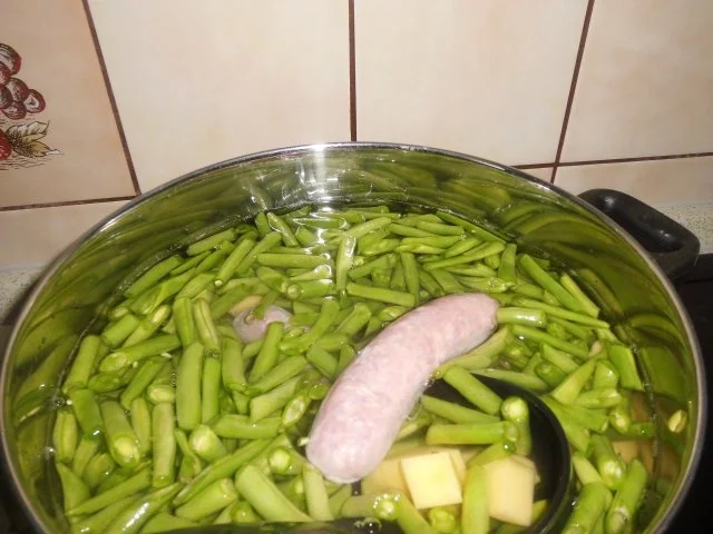 Rezept: Grüne Bohnensuppe Bild Nr. 3 Grüne Bohnensuppe - Rezept - Bild Nr. 3