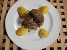 Rezept: Rinderfilet auf Wirsing und Parmesankartoffeln Rinderfilet auf Wirsing und Parmesankartoffeln - Rezept