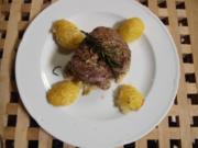 Rinderfilet auf Wirsing und Parmesankartoffeln - Rezept