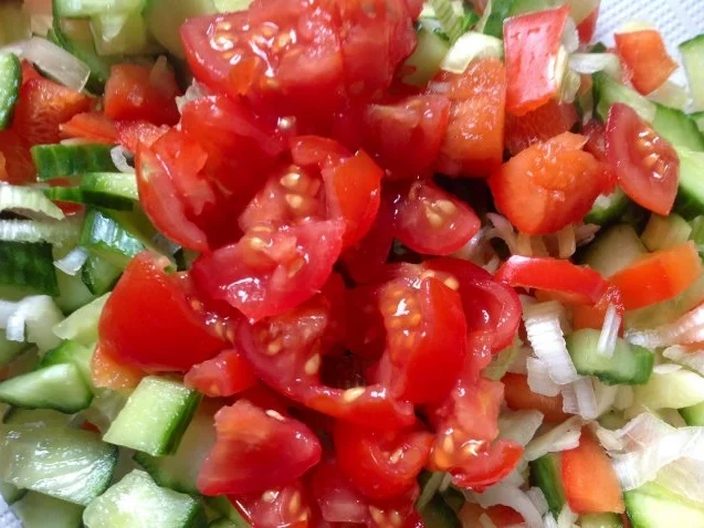 Rezept: Zaziki mit Gemüse Bild Nr. 6 Zaziki mit Gemüse - Rezept - Bild Nr. 6