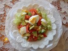 Tomatensalat mit Avocados - Rezept