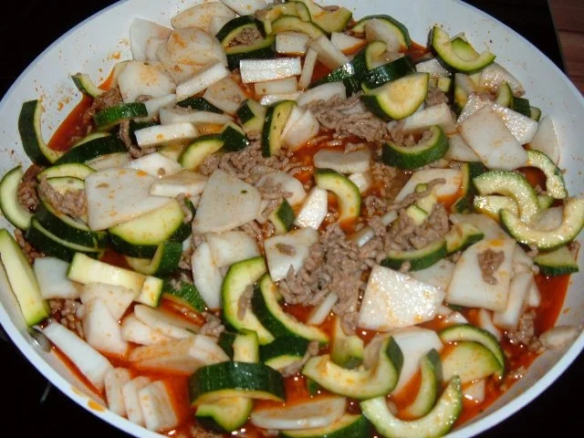 Rezept: Hack : mit Mairüben und Zucchini Bild Nr. 7 Hack : mit Mairüben und Zucchini - Rezept - Bild Nr. 7