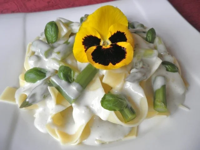 Rezept: Bandnudeln mit grünen Spargel ... Bild Nr. 11 Bandnudeln mit grünen Spargel ... - Rezept - Bild Nr. 11