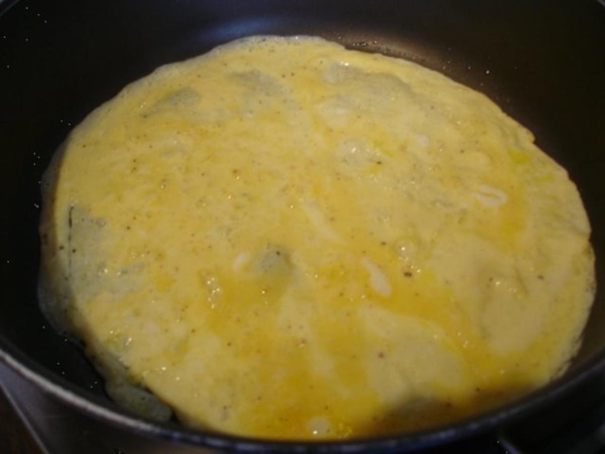 Omelett mit Gemüsefüllung - Rezept - Bild Nr. 4