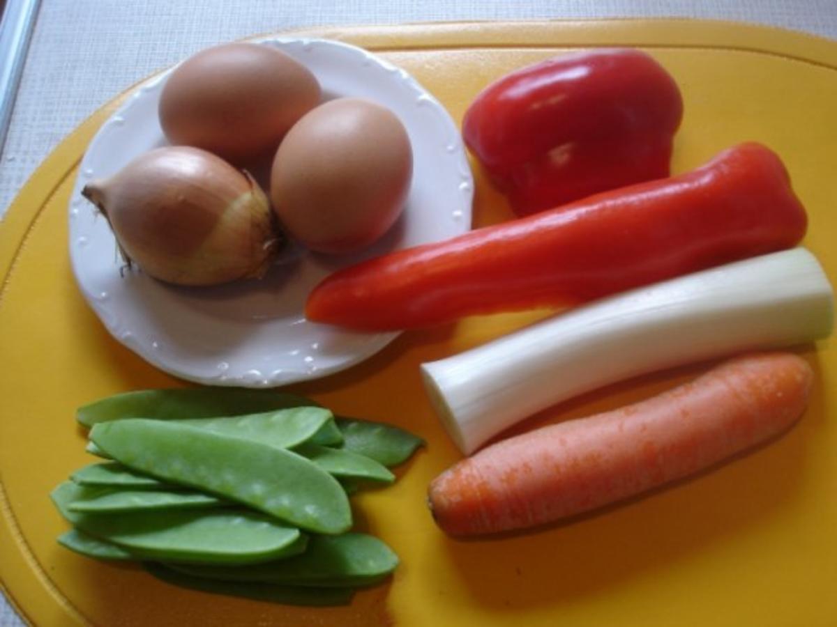 Omelett mit Gemüsefüllung - Rezept - Bild Nr. 2