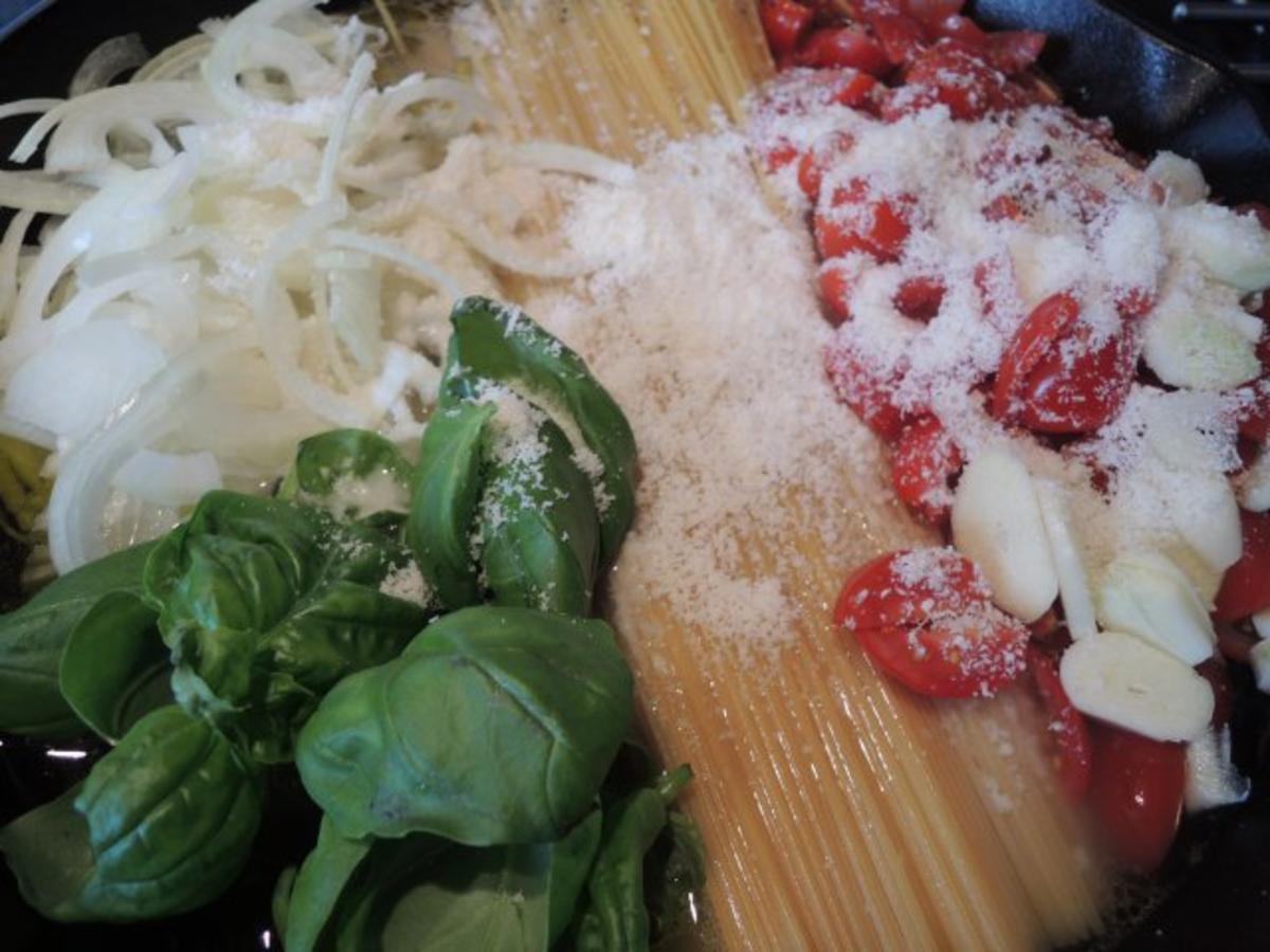 Spaghetti mit Tomatensoße - Rezept - Bild Nr. 6