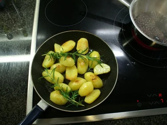 Rezept: Rehrücken mit Filet Bild Nr. 6 Rehrücken mit Filet - Rezept - Bild Nr. 6