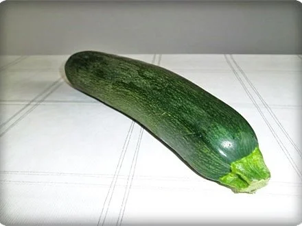 Party Zucchiniröllchen mit Wiener Knusperbraten gefüllt - Rezept - Bild Nr. 3