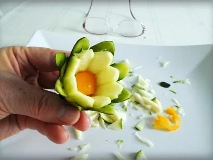 Party Zucchiniröllchen mit Wiener Knusperbraten gefüllt - Rezept - Bild Nr. 4