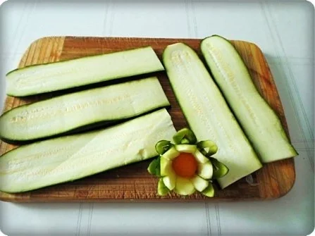 Party Zucchiniröllchen mit Wiener Knusperbraten gefüllt - Rezept - Bild Nr. 5