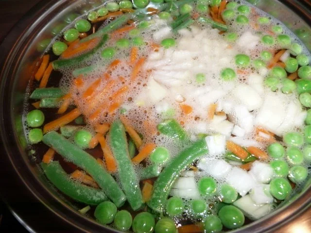 Nudelsalat zu Schwenkbraten, Salat und Baguette - Rezept - Bild Nr. 2