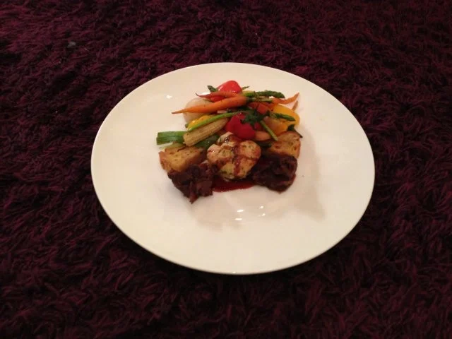 Rezept: Kalbsbacken mit Haferlknödel und glasiertes Marktgemüse an Kalbsjus Kalbsbacken mit Haferlknödel und glasiertes Marktgemüse an Kalbsjus - Rezept