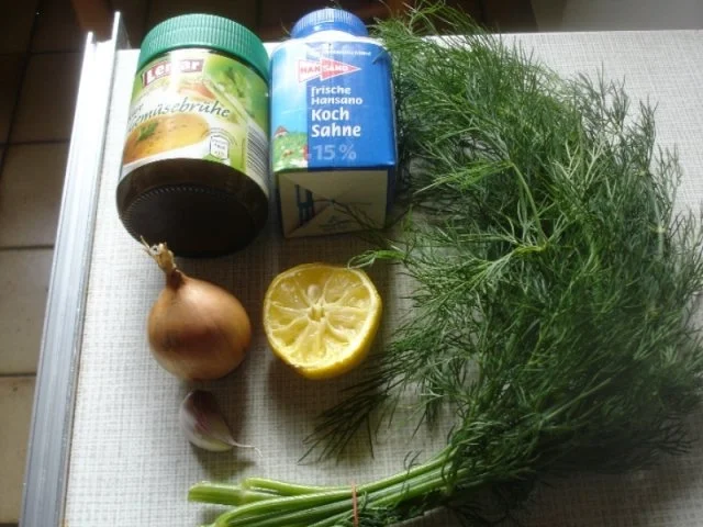 Wildlachsfilet mit Dillsauce, Frühkartoffeln und Gemüse - Rezept - Bild Nr. 3