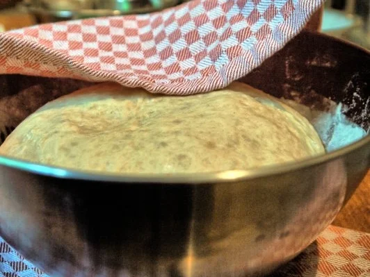 Rezept: Flammkuchen mit grünem Spargel und Tomaten Bild Nr. 10 Flammkuchen mit grünem Spargel und Tomaten - Rezept - Bild Nr. 10