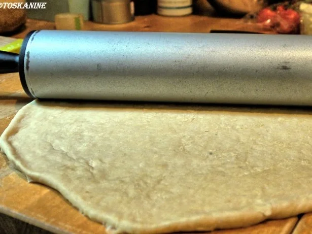 Rezept: Flammkuchen mit grünem Spargel und Tomaten Bild Nr. 11 Flammkuchen mit grünem Spargel und Tomaten - Rezept - Bild Nr. 11