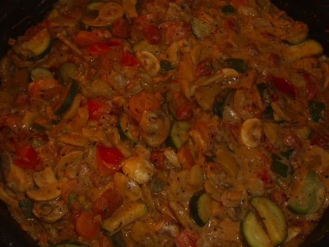 Rezept: Gemüsepfanne mit Mozzarella Bild Nr. 4 Gemüsepfanne mit Mozzarella - Rezept - Bild Nr. 4