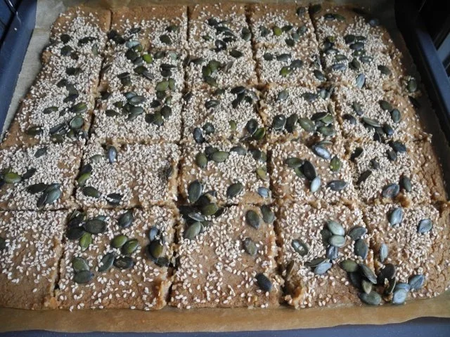 Rezept: Sesam - Kürbiskern - Knäckebrot Bild Nr. 3 Sesam - Kürbiskern - Knäckebrot - Rezept - Bild Nr. 3
