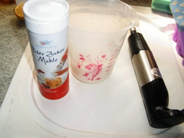 Rezept: Obstsalat mit Baiserhaube Bild Nr. 2 Obstsalat mit Baiserhaube - Rezept - Bild Nr. 2