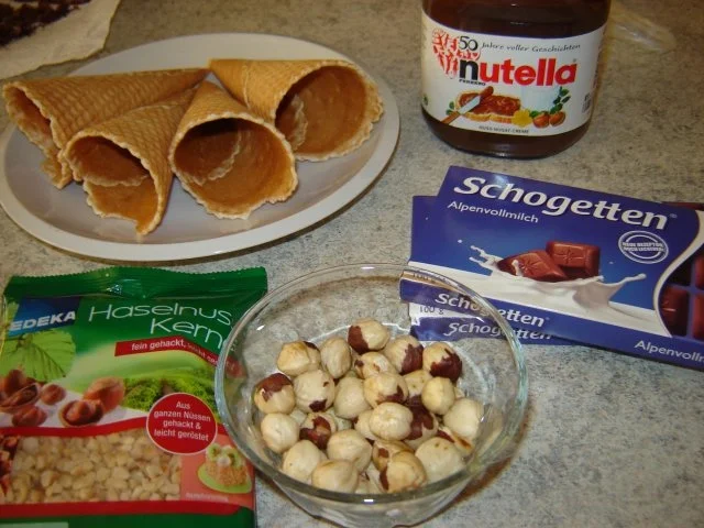 Rezept: Schokopralinen a La Ferrero Rocher Bild Nr. 5 Schokopralinen a La Ferrero Rocher - Rezept - Bild Nr. 5