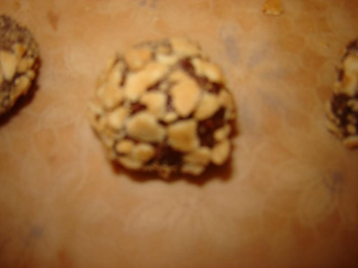 Schokopralinen a La Ferrero Rocher - Rezept - Bild Nr. 12