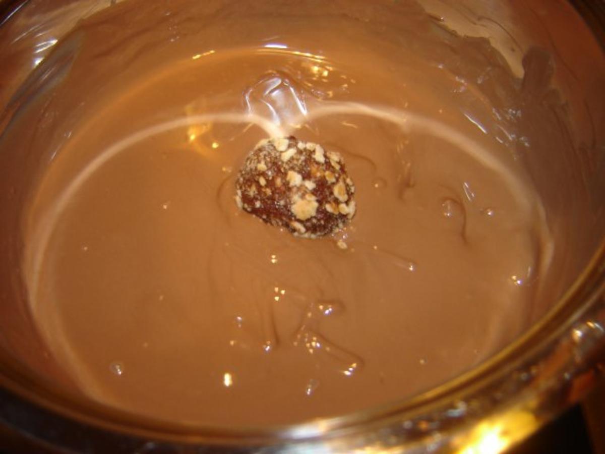 Schokopralinen a La Ferrero Rocher - Rezept - Bild Nr. 15