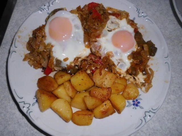 Gemüsepfanne mit Eieraugen - Rezept