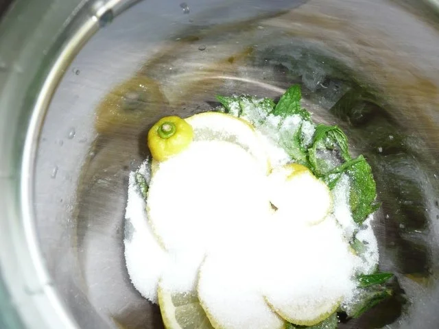 Rezept: Fruchtiger Pfefferminztee Bild Nr. 3 Fruchtiger Pfefferminztee - Rezept - Bild Nr. 3