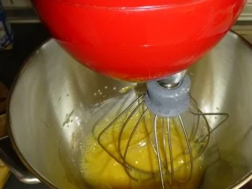 Erdbeer-Erfrischungsstäbchen-Torte - Rezept - Bild Nr. 3