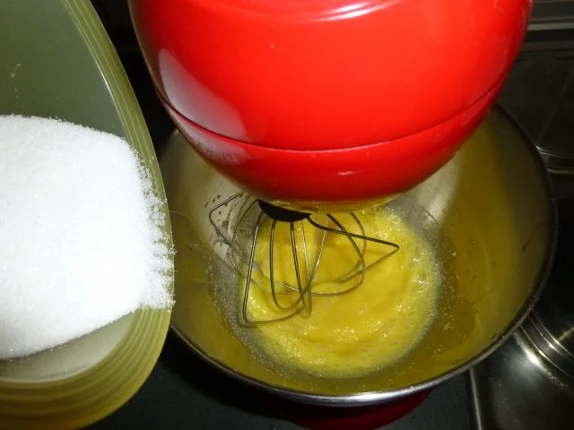 Erdbeer-Erfrischungsstäbchen-Torte - Rezept - Bild Nr. 4