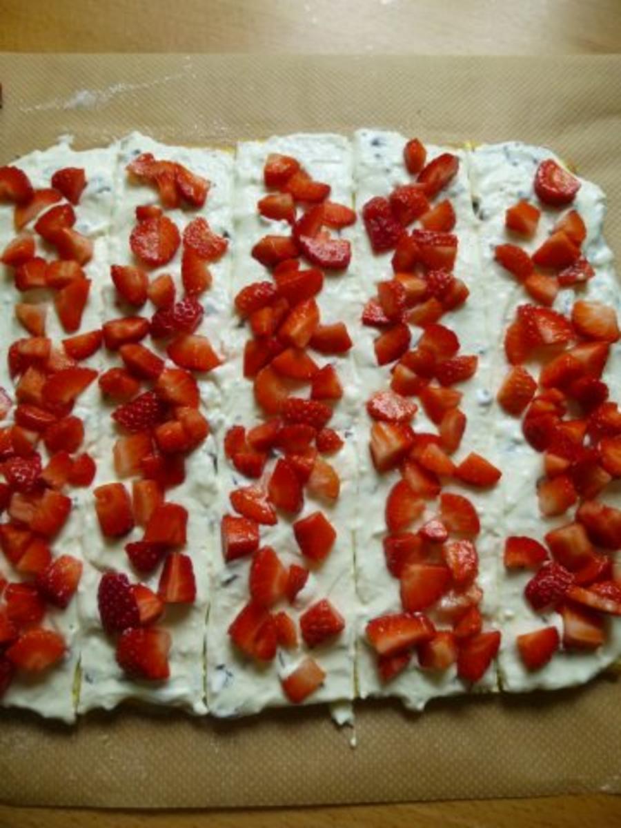 Erdbeer-Erfrischungsstäbchen-Torte - Rezept - Bild Nr. 14