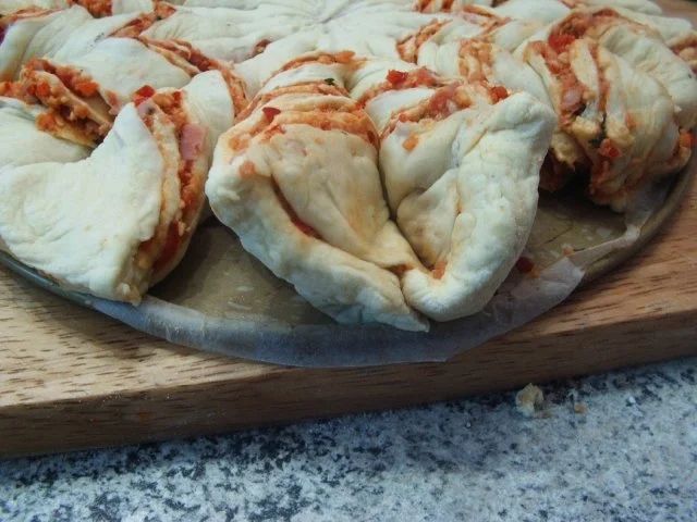 Rezept: Pizzablume Bild Nr. 16 Pizzablume - Rezept - Bild Nr. 16