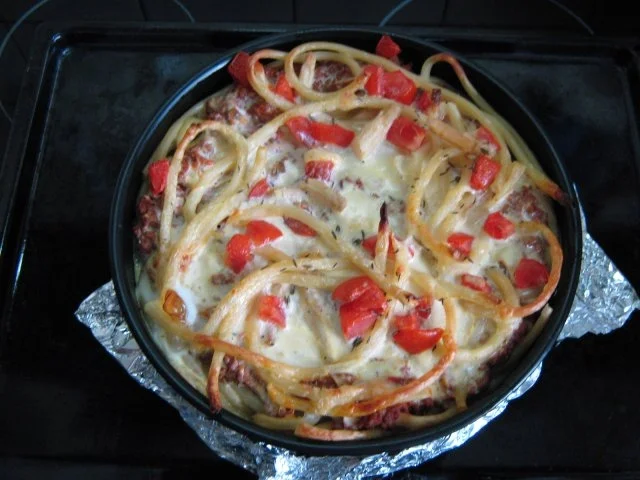Rezept: Makkaroni-Torte á la Bolognese Makkaroni-Torte á la Bolognese - Rezept