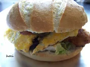 Warmes Bouwvakker ~ Brötchen alá Hoci - Rezept