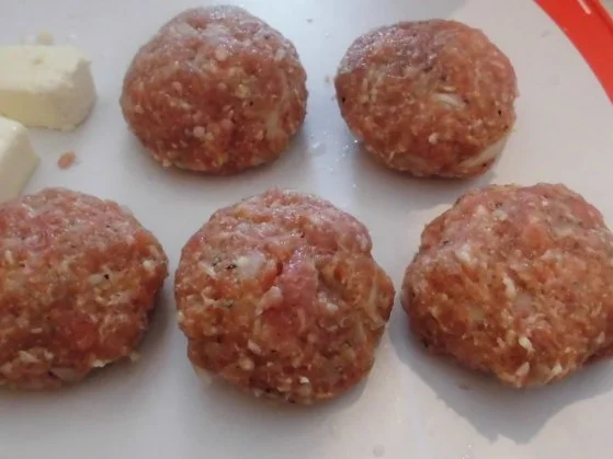 Rezept: Feta - Bremsklötze, rot, grünes Gemüse und Kartoffeln Bild Nr. 4 Feta - Bremsklötze, rot, grünes Gemüse und Kartoffeln - Rezept - Bild Nr. 4