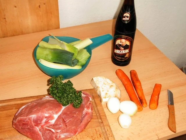 Rezept: Schweinebraten in Schwarzbiersoße Schweinebraten in Schwarzbiersoße - Rezept