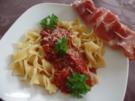Bandnudeln mit einer selbstgemachten Tomatensauce - Rezept