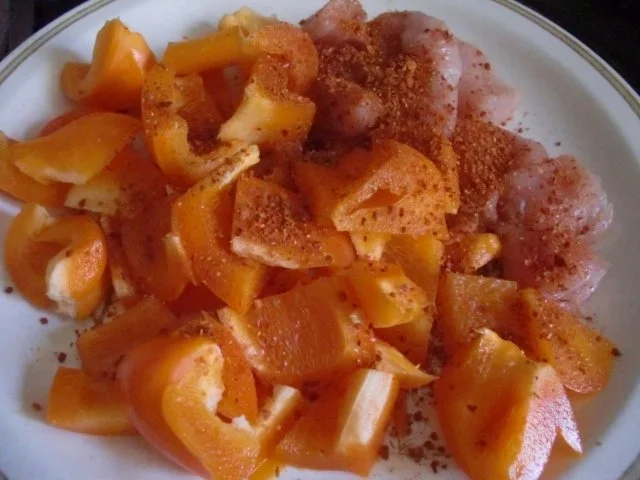 Rezept: schnelle Putenpfanne mit Paprika Bild Nr. 3 schnelle Putenpfanne mit Paprika - Rezept - Bild Nr. 3