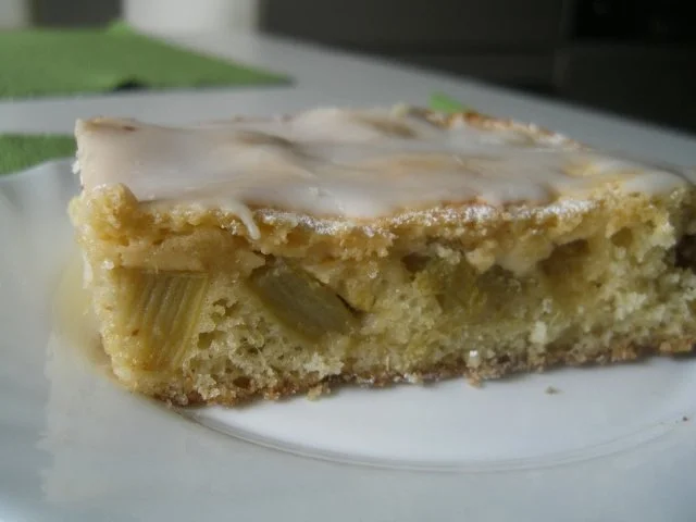 Rhabarber-Schecke mit Guss - Rezept